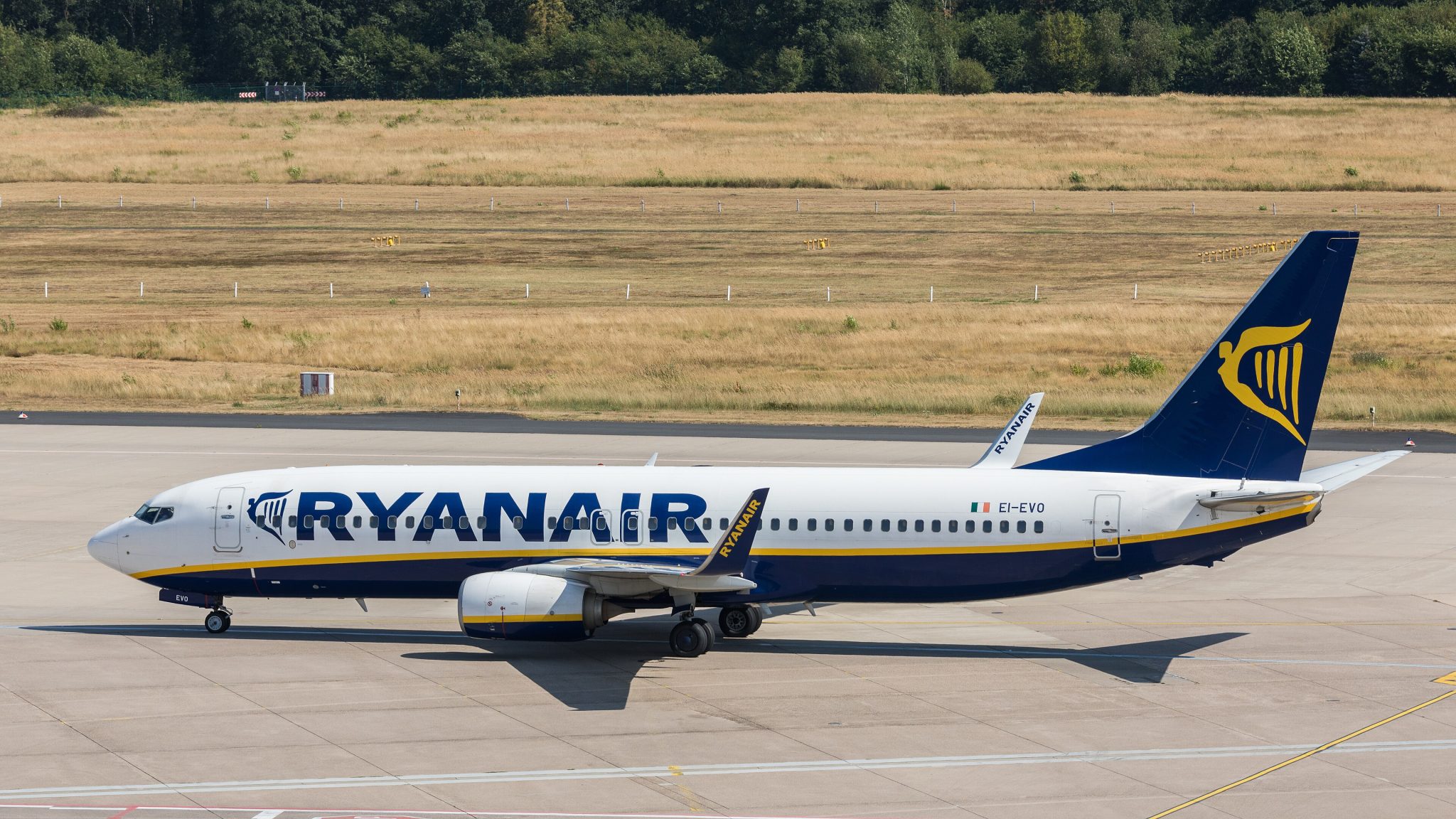 Ryanair Boeing 737-800 EI-EVO taxiing at Cologne Bonn Airport